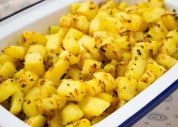 Bombay Potatoes - Mrs Khan Special - TheRecipe.Website