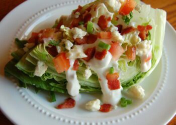 Green Salad with Blue Cheese Dressing - TheRecipe.Website