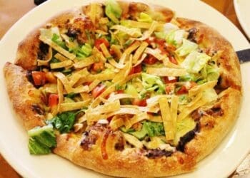 Acapulco Pizza - TheRecipe.Website