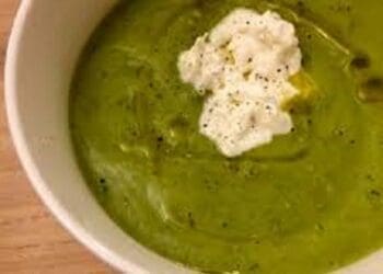 Egg Drop and Zuccini Soup