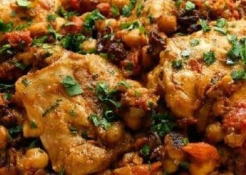 Chicken with Chickpeas and Almonds Recipe - TheRecipe.Website