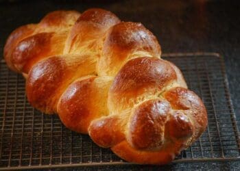 Challah - Braided Egg Bread - TheRecipe.Website
