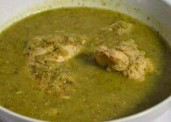 Mexican Chicken in Green Sauce - Pollo en Mole Verde - TheRecipe.Website