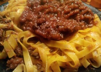 Italian Bologna-Style Meat Sauce - Ragu Bolognese - TheRecipe.Website