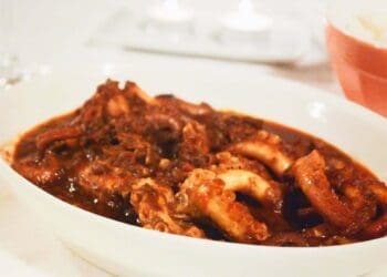 Spanish Octopus in Spicy Sauce - Pulpo en Salsa Picante - TheRecipe.Website