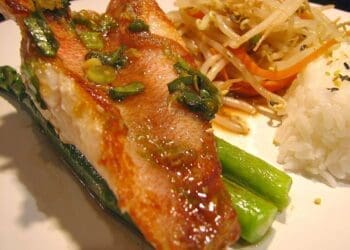 Lime Ginger Red Snapper - By Parkerman & Christie from San Diego, USA (Pan-fried Red Snapper Fillet) [CC BY 2.0 (http://creativecommons.org/licenses/by/2.0)], via Wikimedia Commons2
