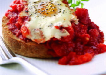 Baked Eggs in Tomato Sauce - TheRecipe.Website