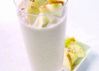 Apple and Cinnamon Milkshake - TheRecipe.Website