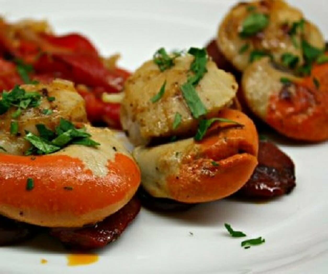 Spicy Scallops and Peppers