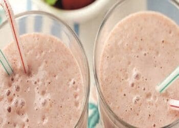 Wheaty Raspberry Smoothie