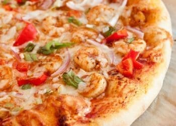 Shrimp and Scallop Pizza lrg