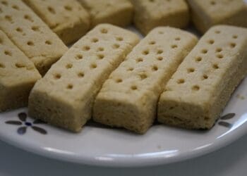 Simple Shortbread Recipe - TheRecipe.Website