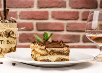 Mums Tiramisu Recipe - TheRecipe.Website