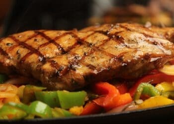 Pan Fried Chicken and Bell Peppers Recipe - TheRecipe.Website