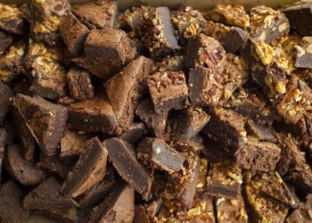 Pistachio Nut Brownies Recipe - TheRecipe.Website