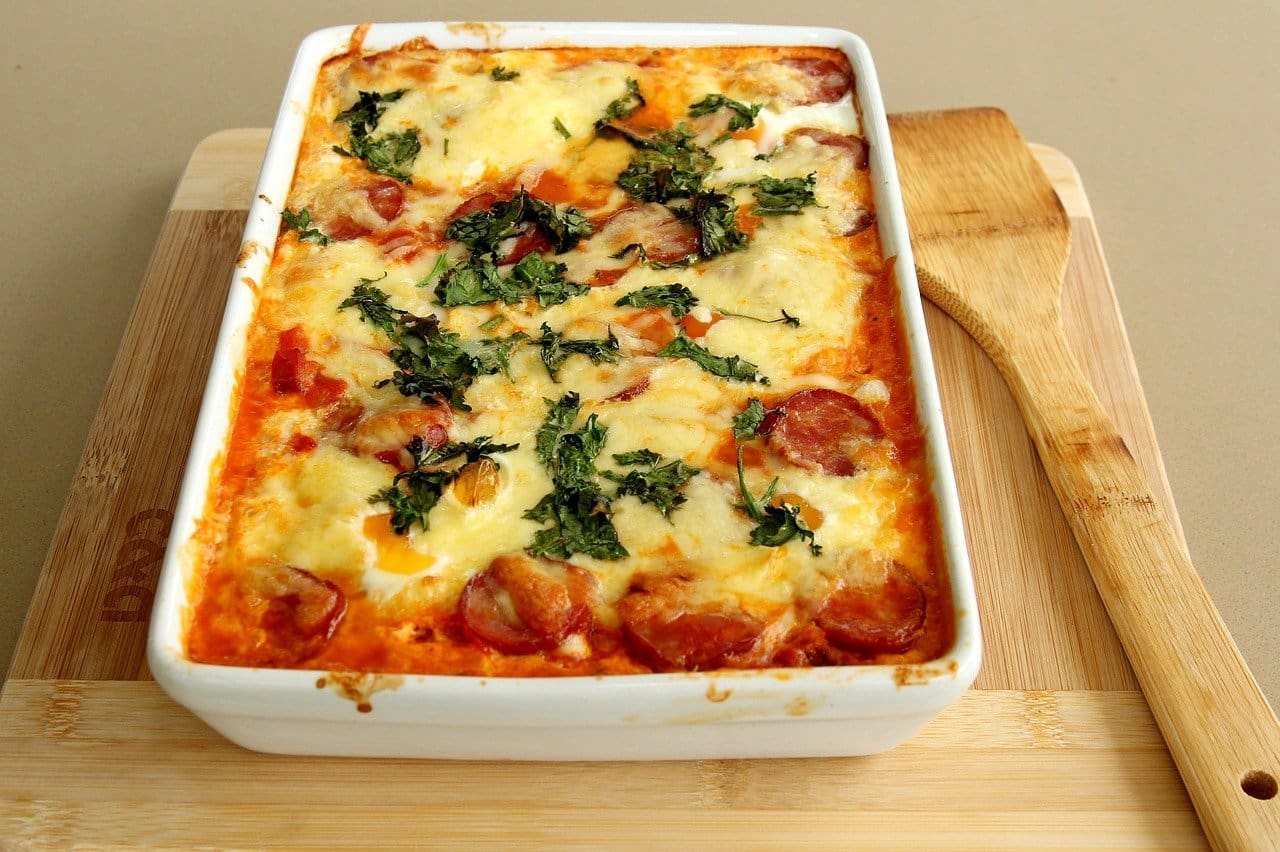 Cheesy Spanish Baked Eggs Recipe - TheRecipe.Website