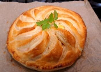 Salmon and Herb Puff Pastry Pie Recipe - TheRecipe.Website