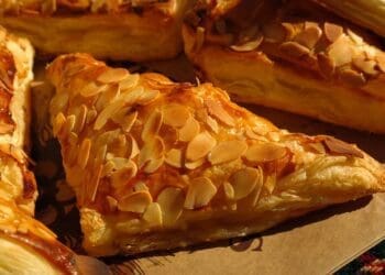 Apple and Almond Turnovers Recipe - TheRecipe.Website
