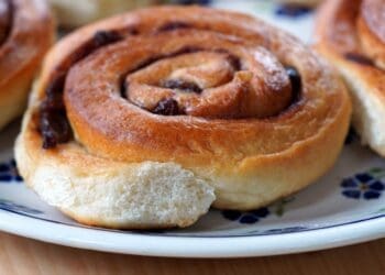 Irresistible Cinnamon Buns Recipe - TheRecipe.Website