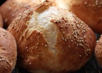 Sesame Seed Buns Recipe - TheRecipe.Website