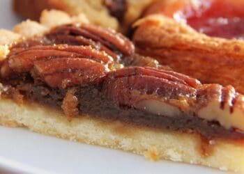 Easy Pecan Pie Recipe - TheRecipe.Website