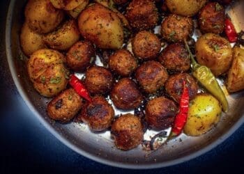 Pan Fried Meatball with Herb Potatoes Recipe - TheRecipe.Website