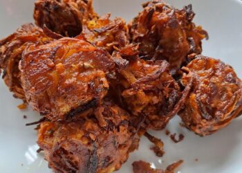 Indian Onion Bhajis Recipe - TheRecipe.Website