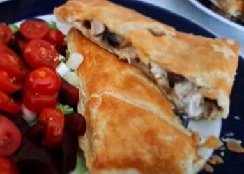Chicken and Mushroom Pie Recipe - TheRecipe.Website