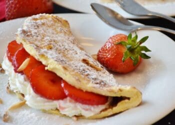 Strawberries and Cream Omelette Recipe - TheRecipe.Website