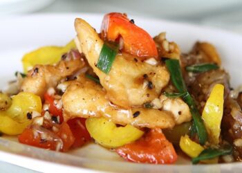 Chicken in Black Bean Sauce Recipe - TheRecipe.Website