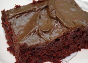 Rich Chocolate Cake Recipe - TheRecipe.Website