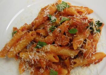 Tomato and Basil Pasta Recipe - TheRecipe.Website