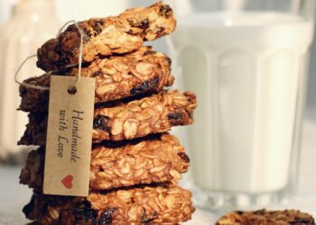 Oat Raisin Cookies Recipe - TheRecipe.Website
