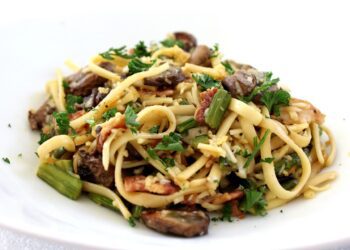 Mushroom and Asparagus Pasta Recipe - TheRecipe.Website